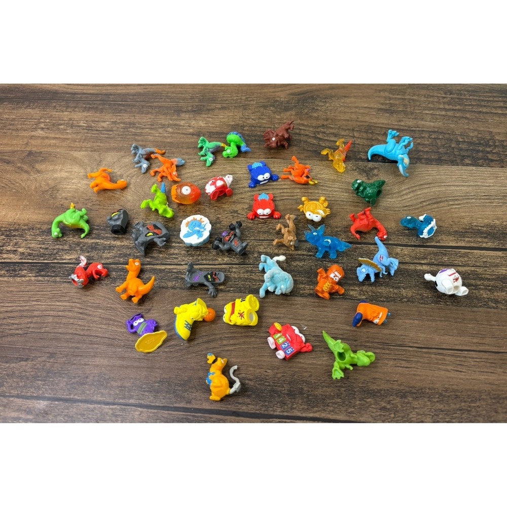 Lot Of Zuru Smashers Mini Figure Lot Squish Squishy Soccer Surfboard Dinosaurs